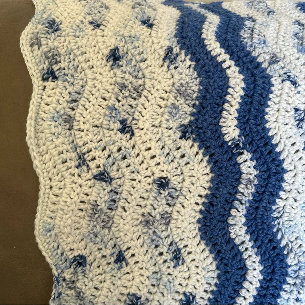 Lg Knitted Afghan / Throw Blanket Wave Pattern Mixed Blue White 45